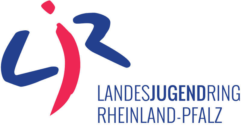 Das Bild zeigt das Logo des Landesjugendrings Rheinland-Pfalz. Man sieht ein blaues L und R sowie ein rotes J.